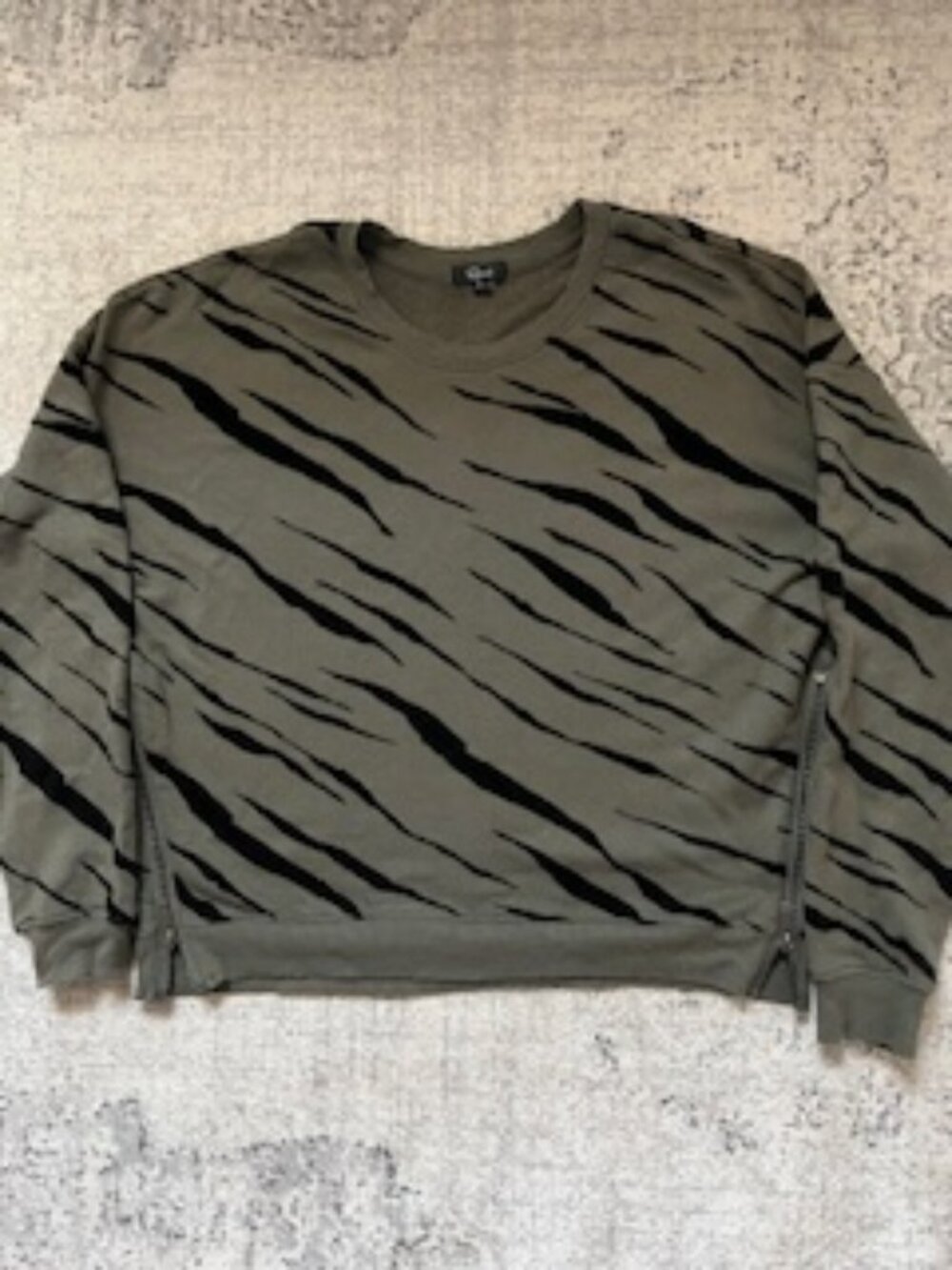 🧡3/15 Rails Olive Green Tiger Print Sweatshirt Women's S